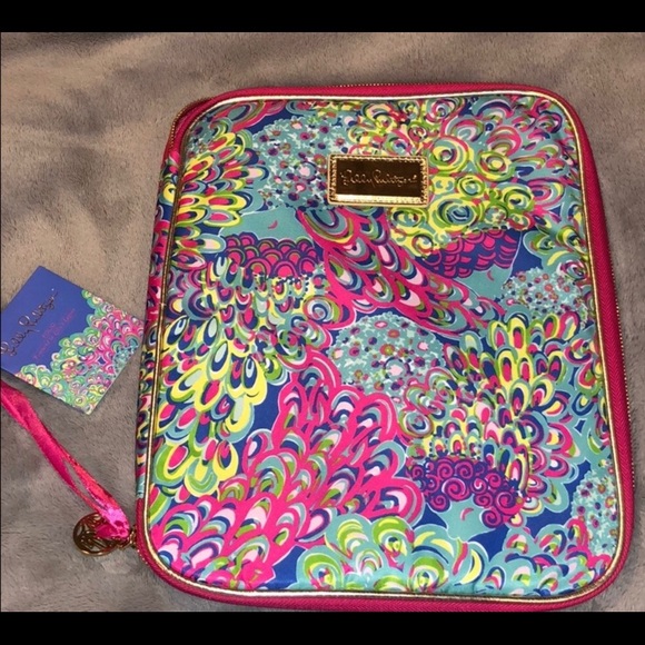 Lilly Pulitzer Accessories - Lilly Pulitzer folio/ tablet case